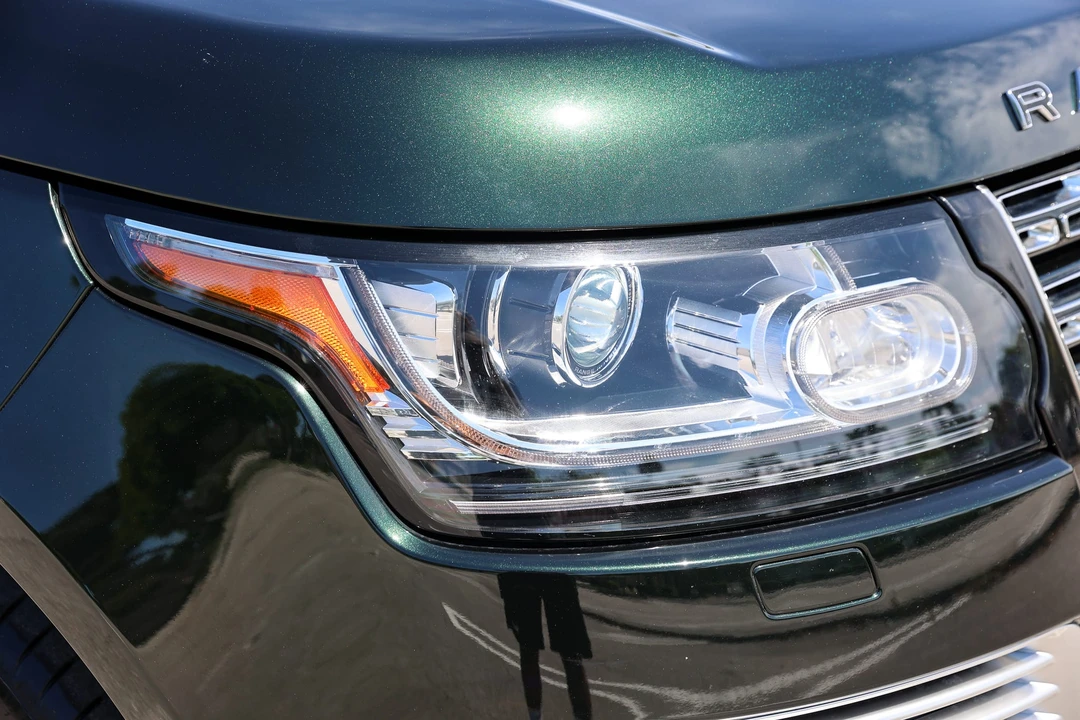 2016 Land Rover Range Rover L405 - Image 14 of 31