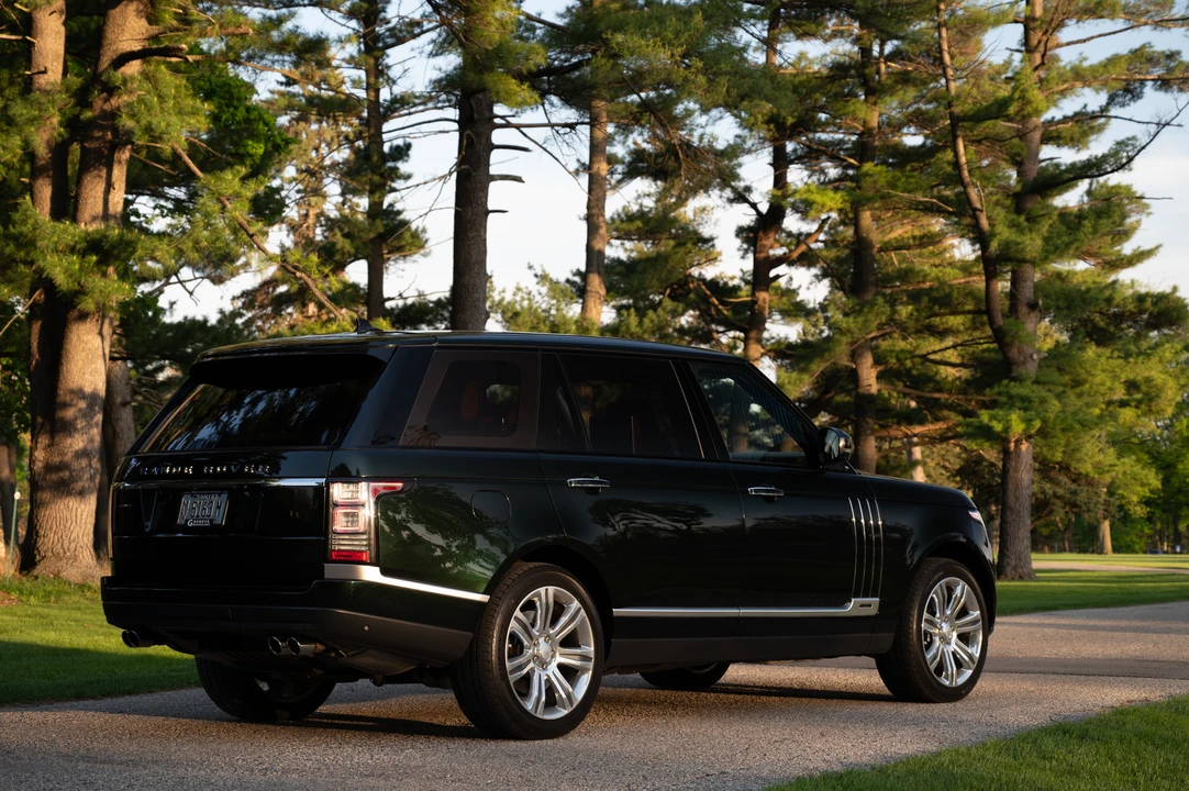 2016 Land Rover Range Rover L405 - Image 14 of 31