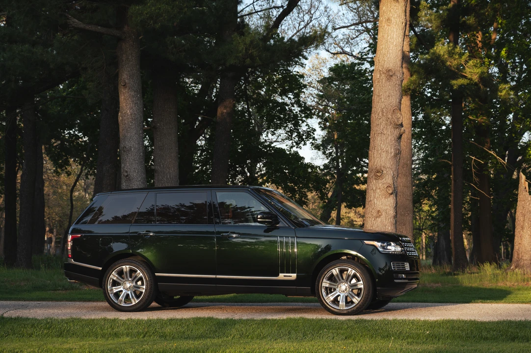 2016 Land Rover Range Rover L405 - Image 24 of 31