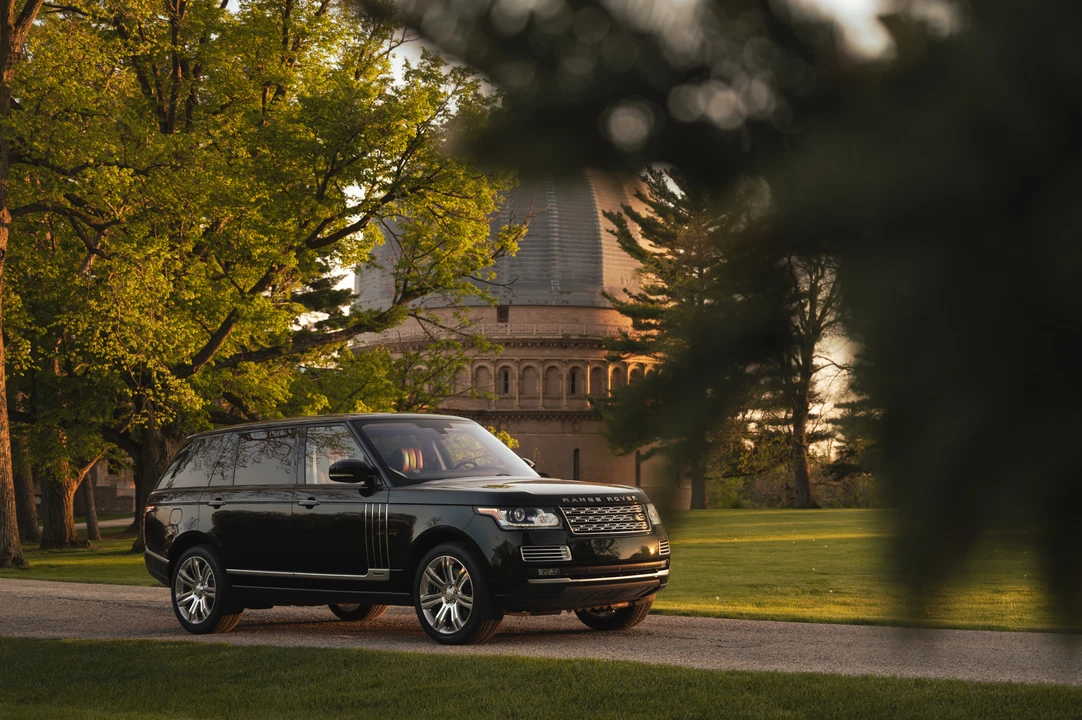 2016 Land Rover Range Rover L405 - Image 25 of 31