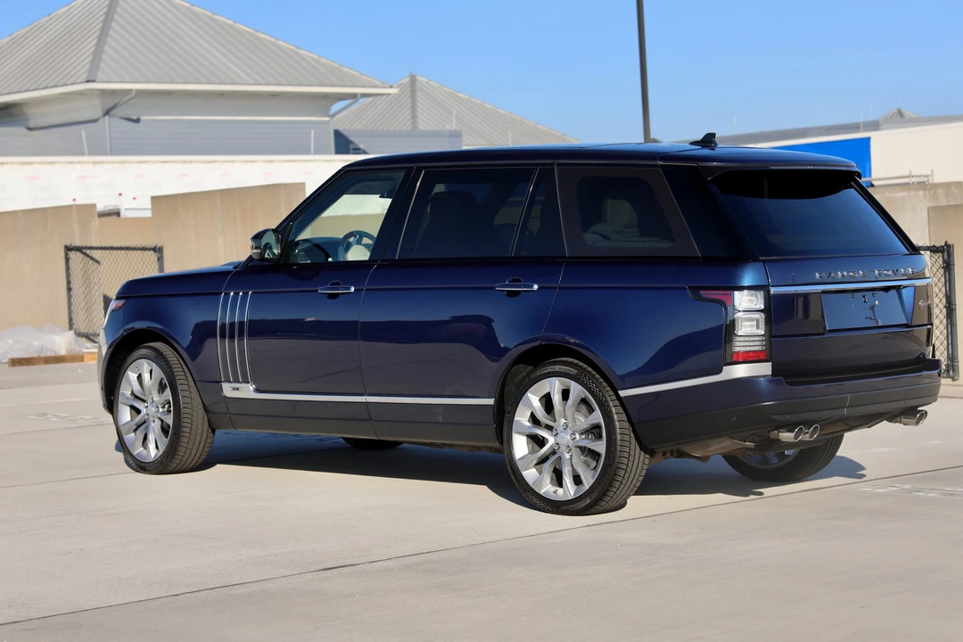 2016 Land Rover Range Rover L405 - Image 7 of 31