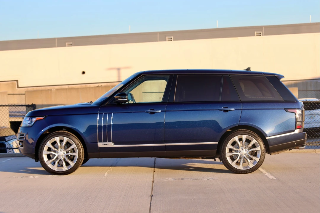 2016 Land Rover Range Rover L405 - Image 5 of 31