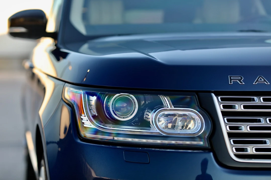 2016 Land Rover Range Rover L405 - Image 17 of 31