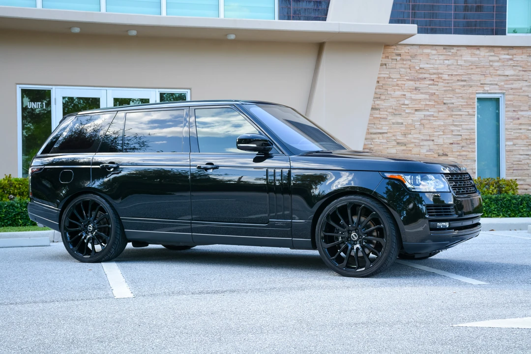 2016 Land Rover Range Rover L405 - Image 16 of 31