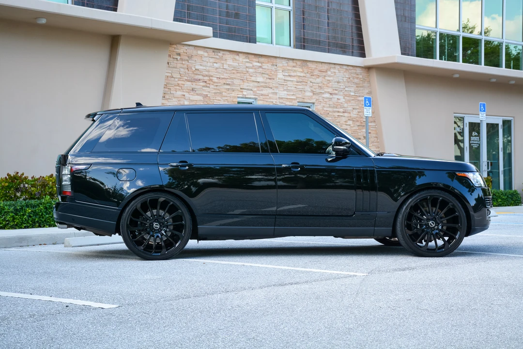 2016 Land Rover Range Rover L405 - Image 14 of 31