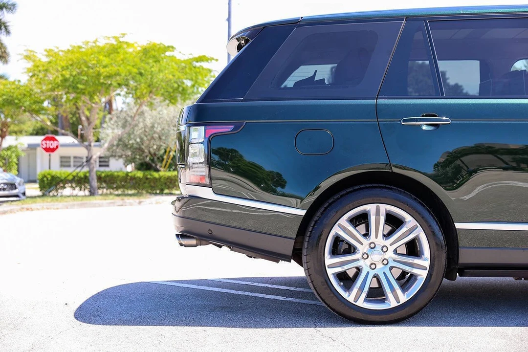 2016 Land Rover Range Rover L405 - Image 13 of 31
