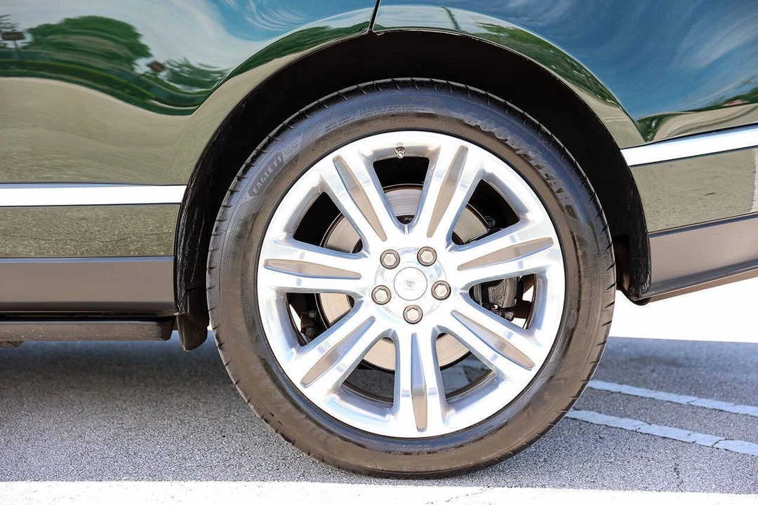 2016 Land Rover Range Rover L405 - Image 16 of 31