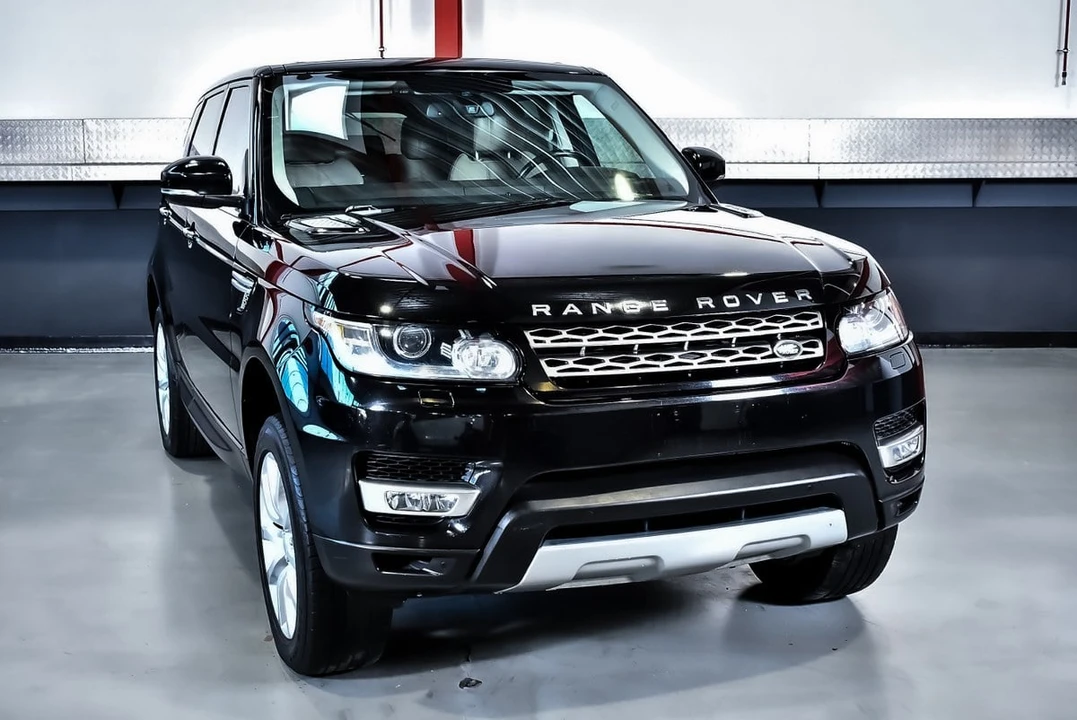 2016 Land Rover Range Rover L405 - Image 4 of 30
