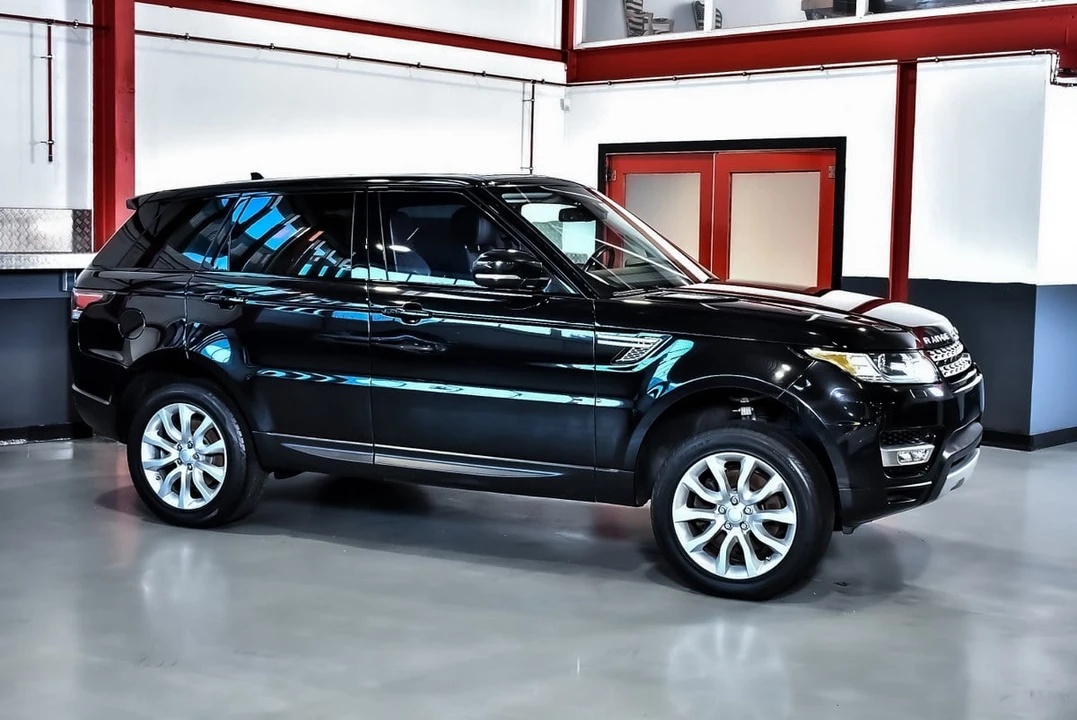 2016 Land Rover Range Rover L405 - Image 7 of 30