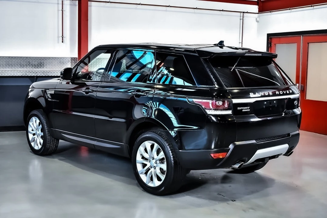 2016 Land Rover Range Rover L405 - Image 14 of 30