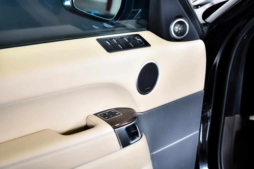 2016 Land Rover Range Rover L405 - Image 22 of 30