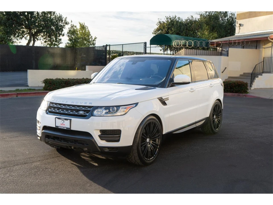 2016 Land Rover Range Rover Sport L494 - Image 3 of 30