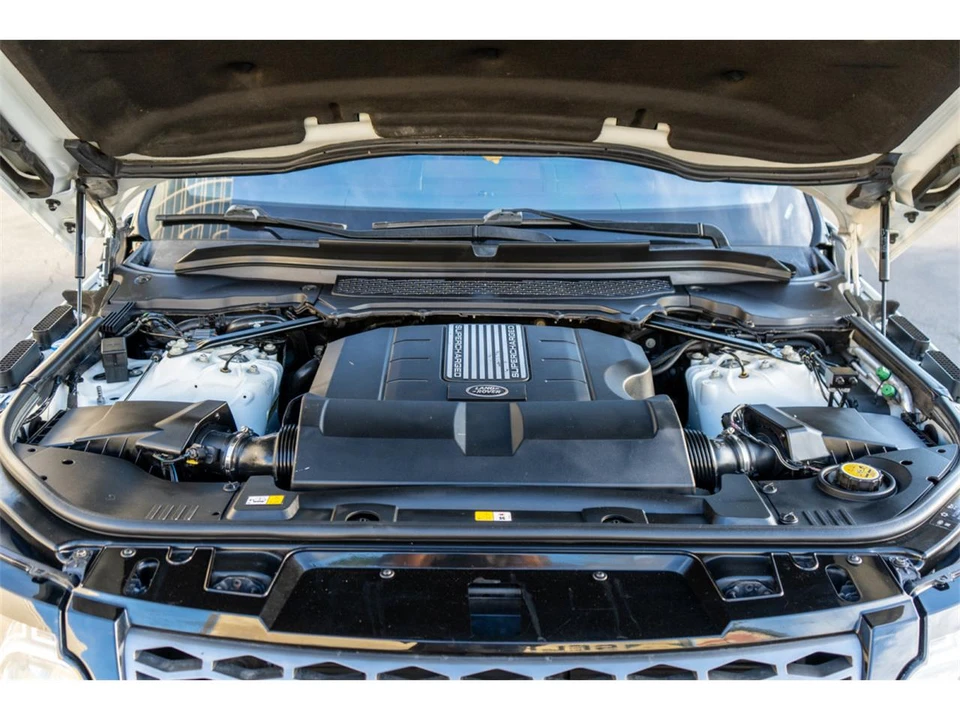2016 Land Rover Range Rover Sport L494 - Image 14 of 30