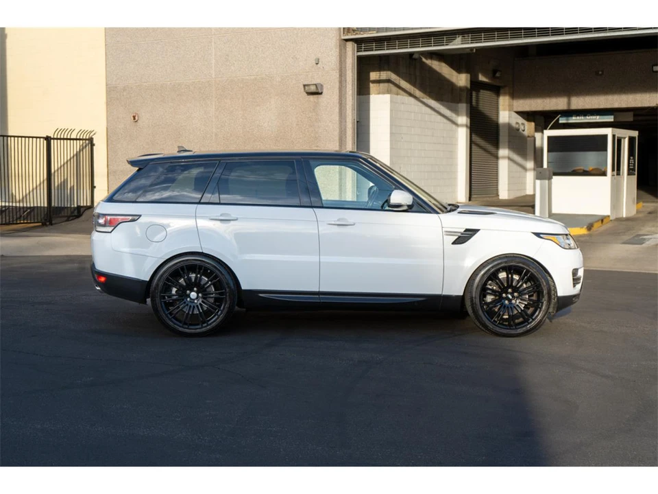 2016 Land Rover Range Rover Sport L494 - Image 8 of 30