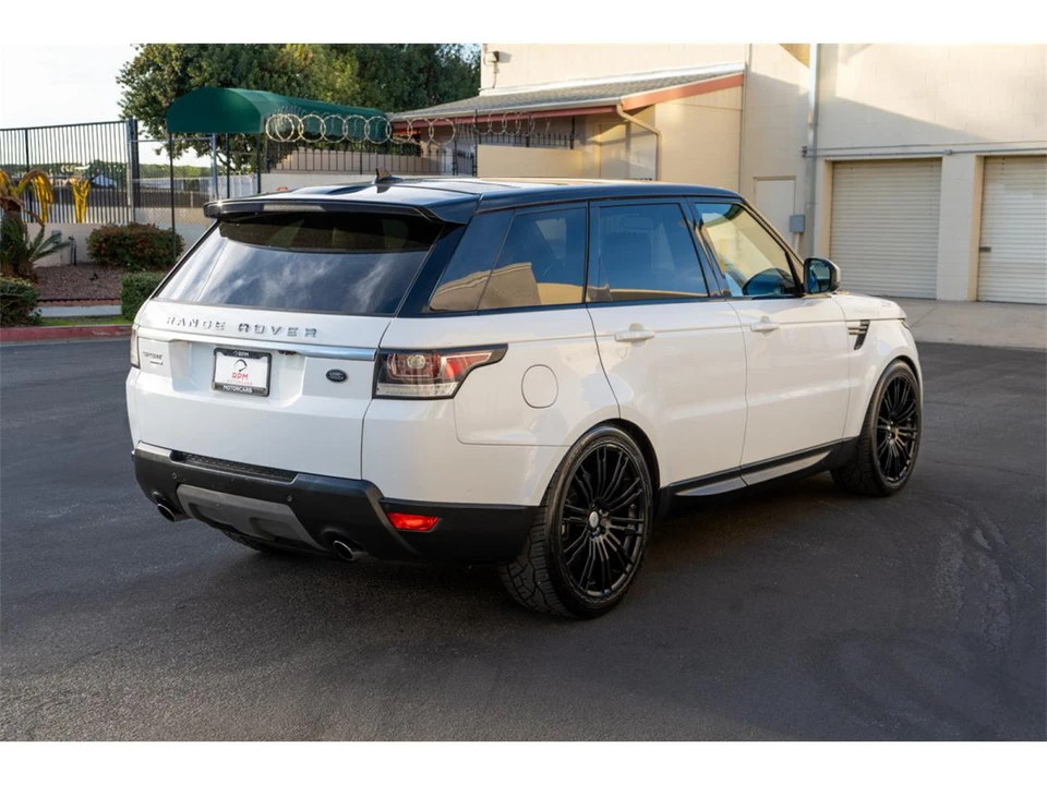 2016 Land Rover Range Rover Sport L494 - Image 7 of 30