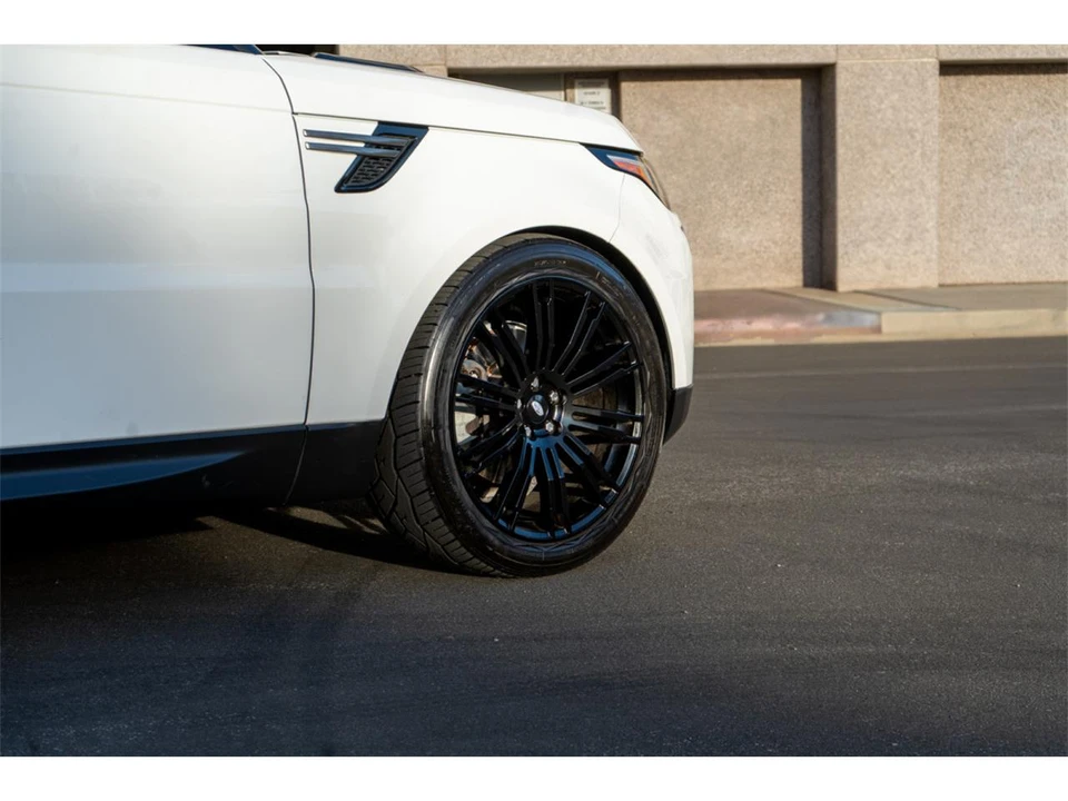 2016 Land Rover Range Rover Sport L494 - Image 10 of 30