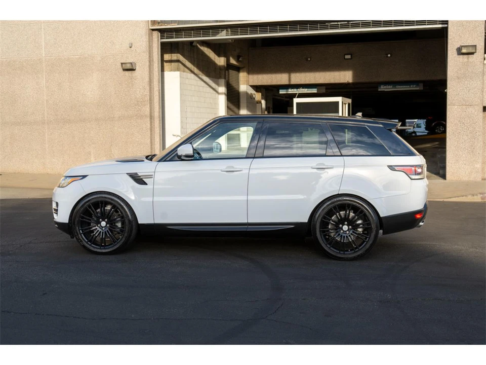 2016 Land Rover Range Rover Sport L494 - Image 4 of 30