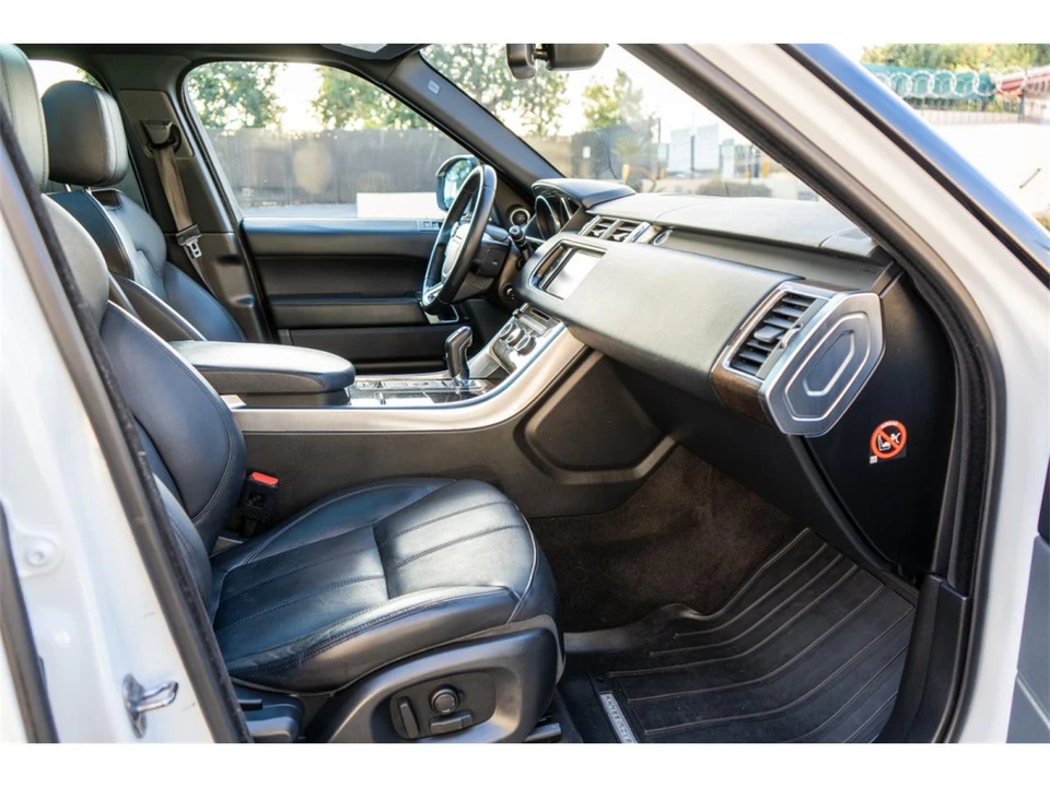 2016 Land Rover Range Rover Sport L494 - Image 23 of 30