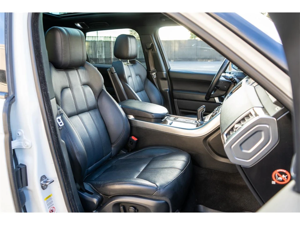 2016 Land Rover Range Rover Sport L494 - Image 24 of 30