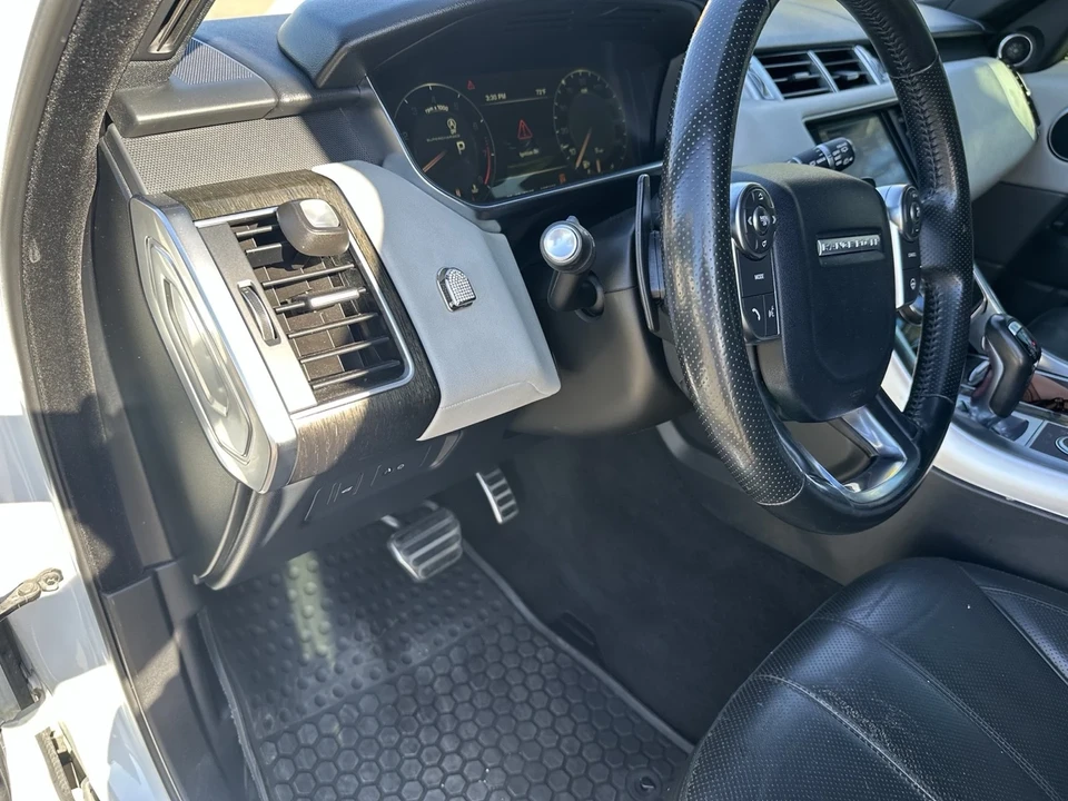 2016 Land Rover Range Rover Sport L494 - Image 17 of 21