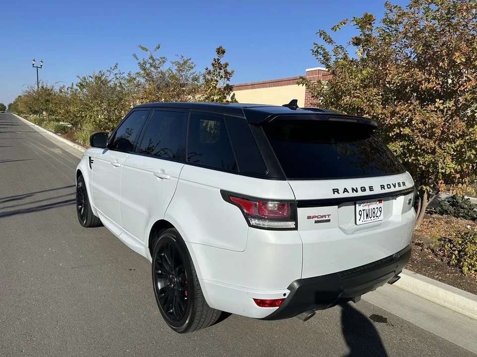 2016 Land Rover Range Rover Sport L494 - Image 16 of 21