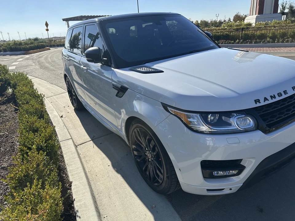 2016 Land Rover Range Rover Sport L494 - Image 4 of 21