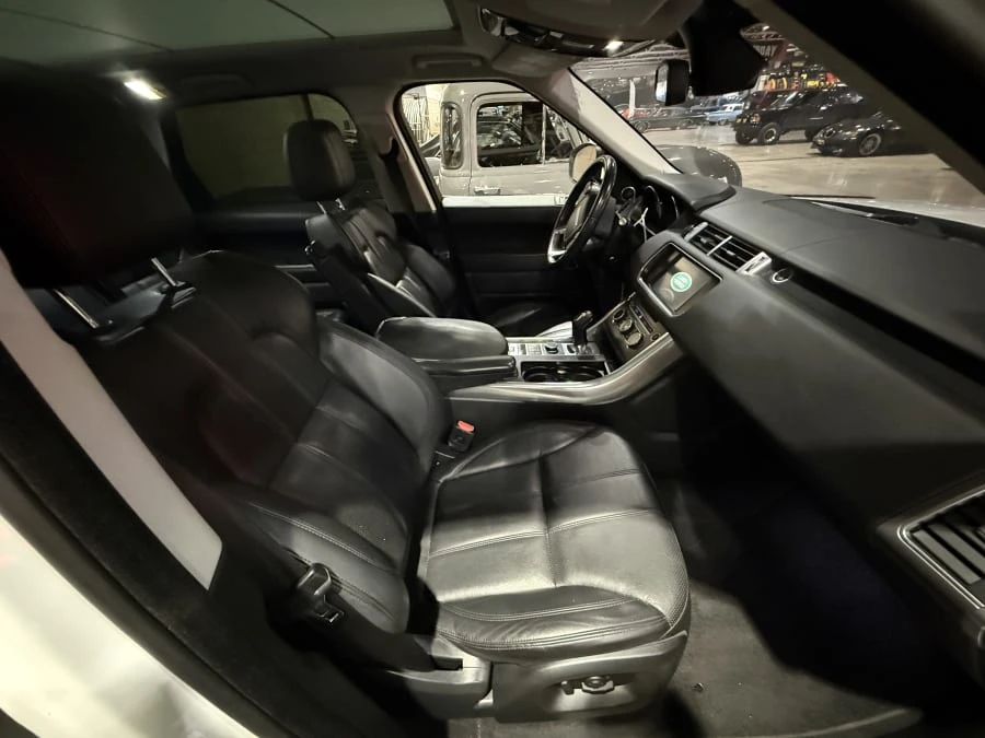 2016 Land Rover Range Rover L405 - Image 5 of 7