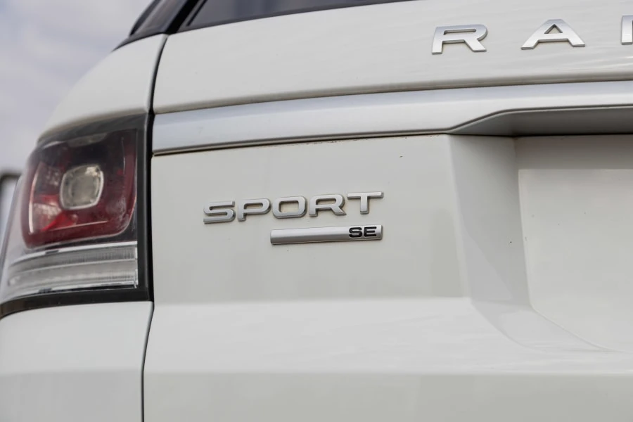 2016 Land Rover Range Rover L405 - Image 9 of 31