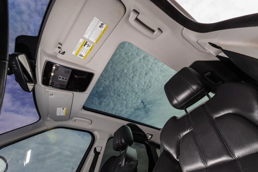 2016 Land Rover Range Rover L405 - Image 26 of 31