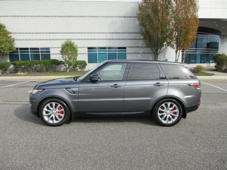 2016 Land Rover Range Rover Sport L494 - Image 11 of 24