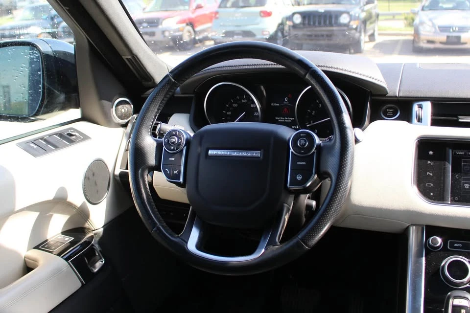2016 Land Rover Range Rover L405 - Image 4 of 12