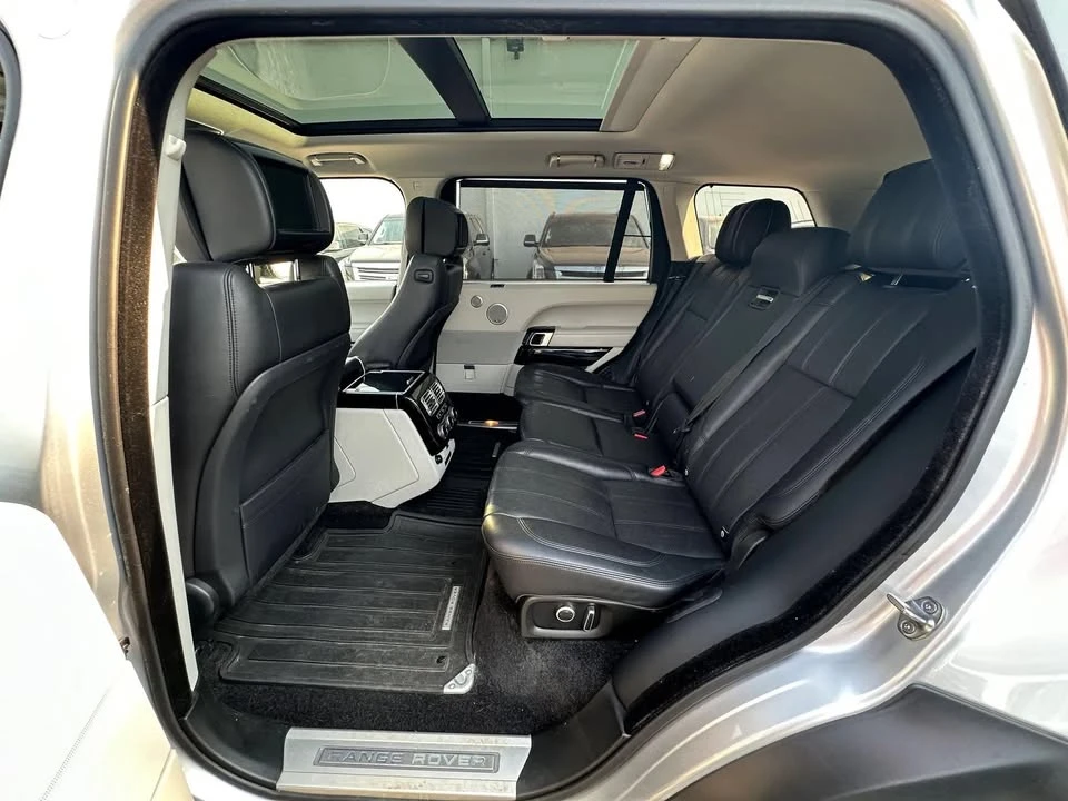 2016 Land Rover Range Rover L405 - Image 10 of 20