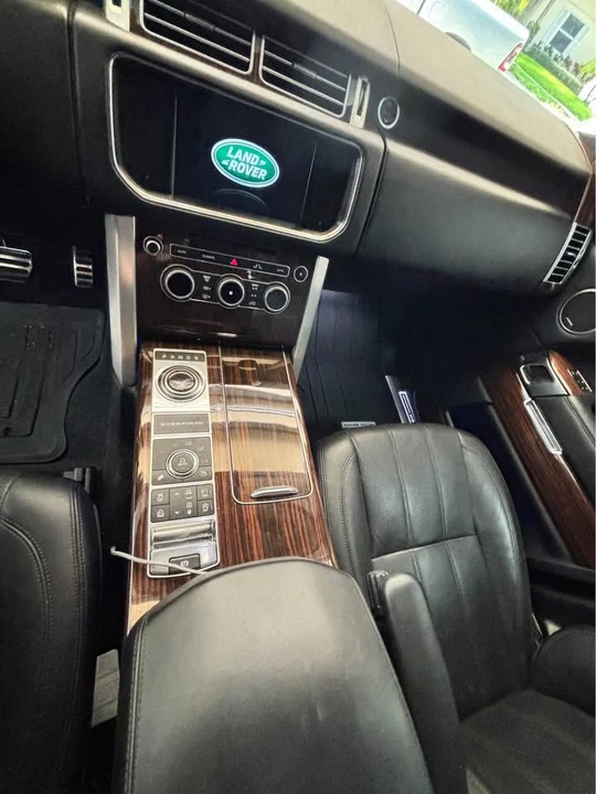 2016 Land Rover Range Rover L405 - Image 10 of 15