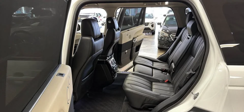 2016 Land Rover Range Rover L405 - Image 14 of 19