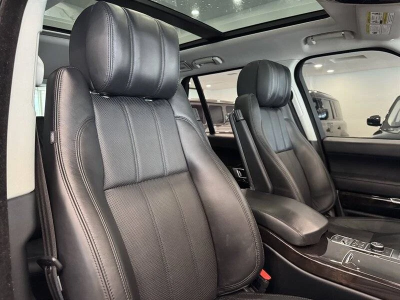 2016 Land Rover Range Rover L405 - Image 11 of 24