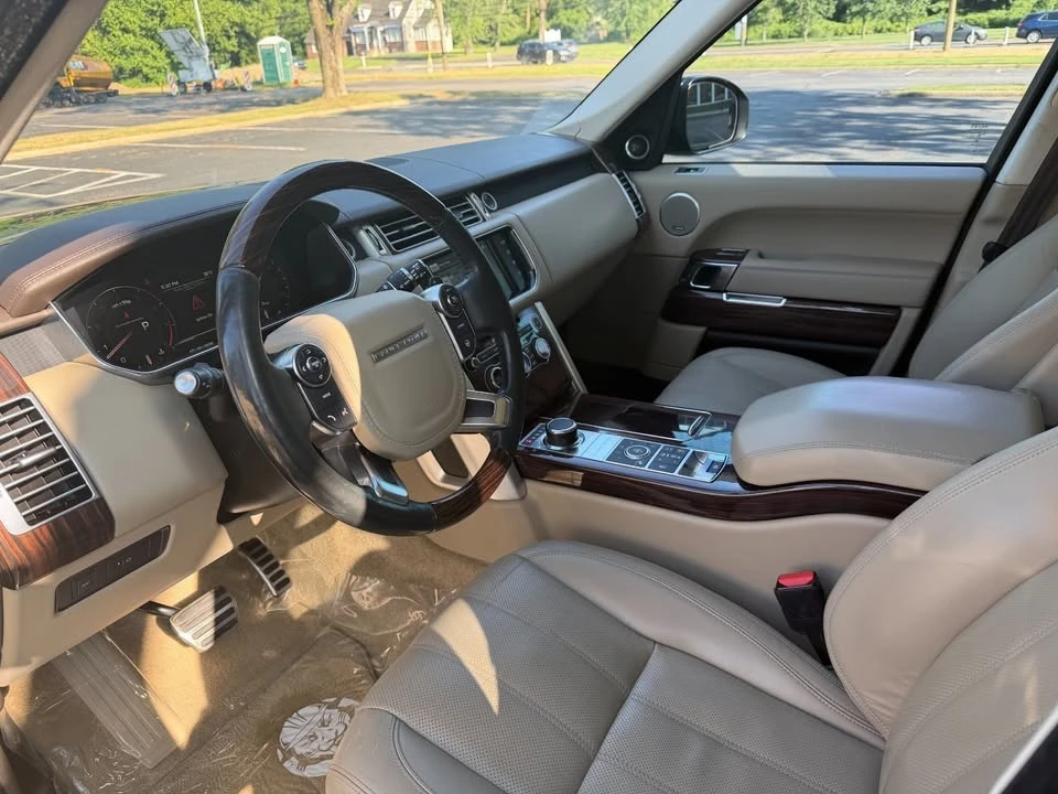2016 Land Rover Range Rover L405 - Image 10 of 20