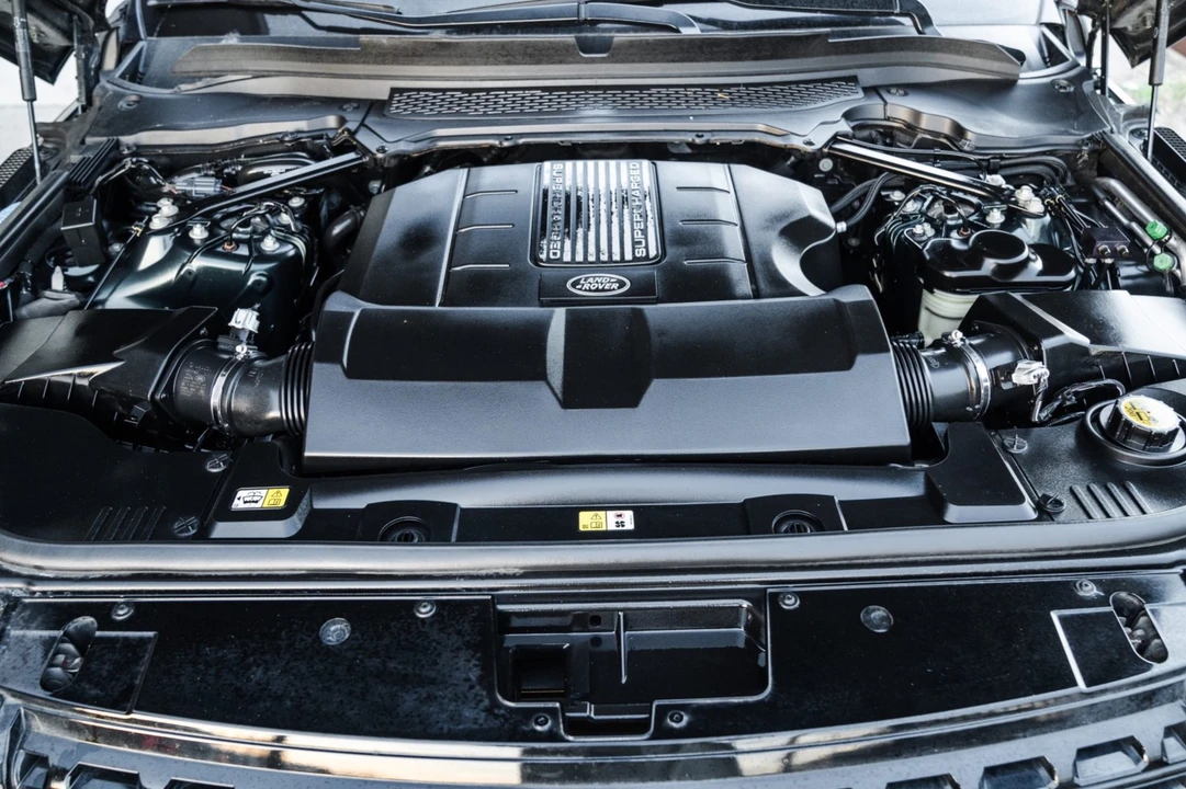 2016 Land Rover Range Rover L405 - Image 6 of 8