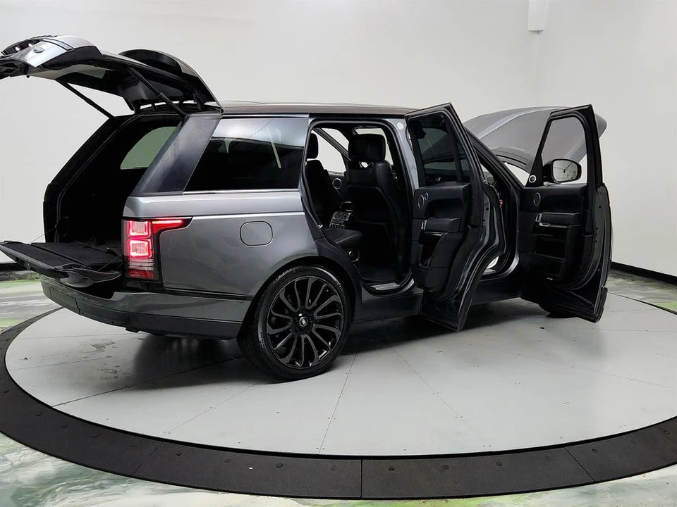 2016 Land Rover Range Rover L405 - Image 11 of 12