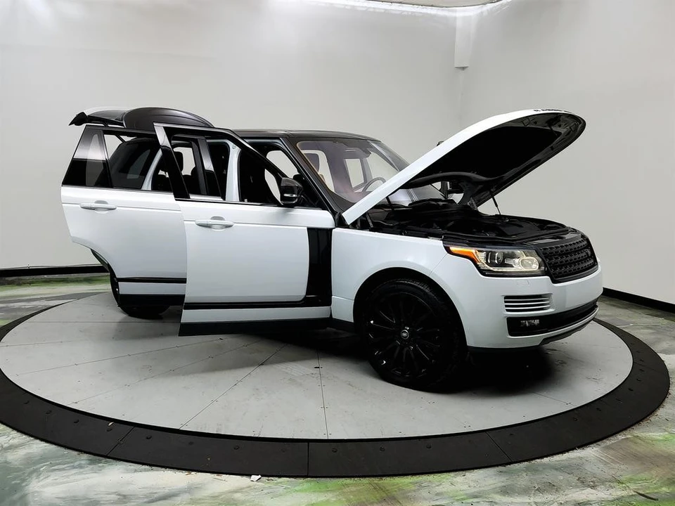 2016 Land Rover Range Rover L405 - Image 10 of 12