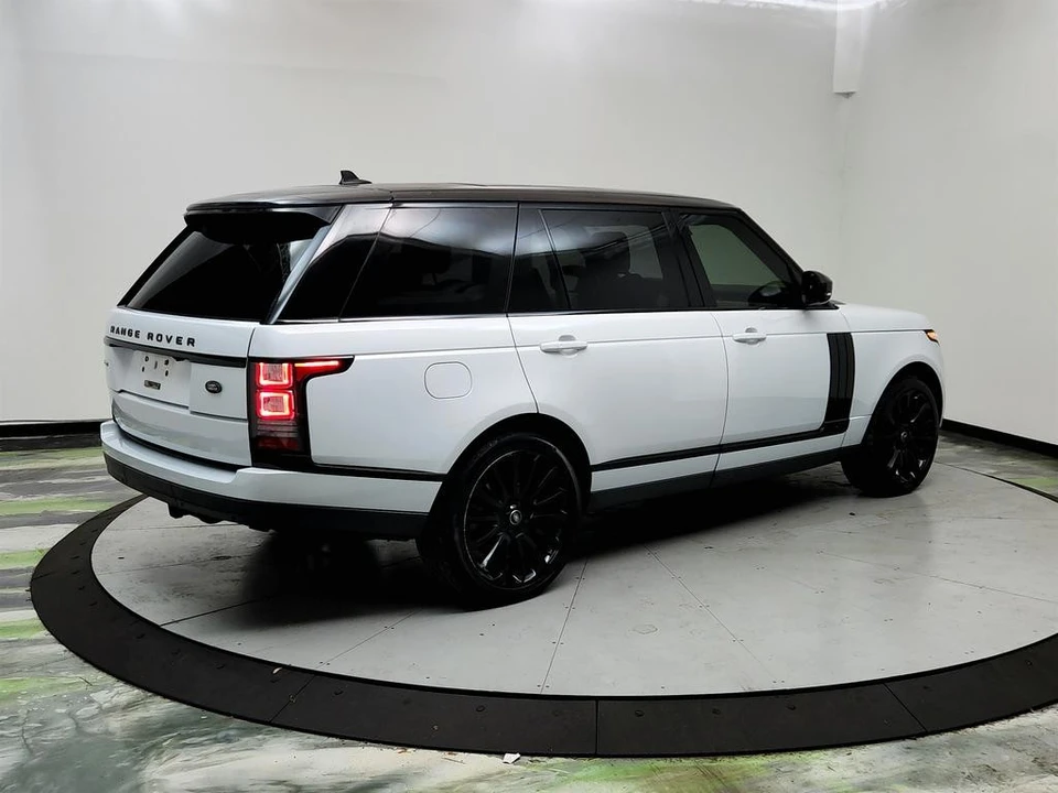 2016 Land Rover Range Rover L405 - Image 5 of 12