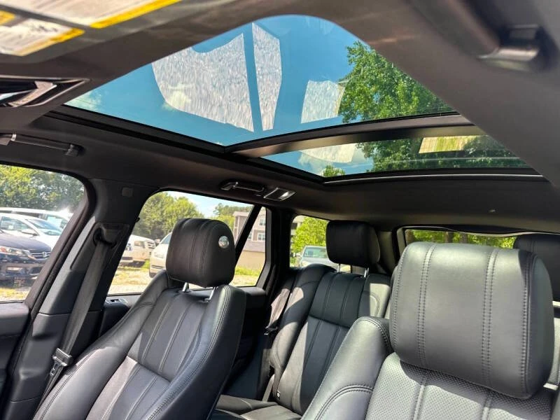 2016 Land Rover Range Rover L405 - Image 9 of 20