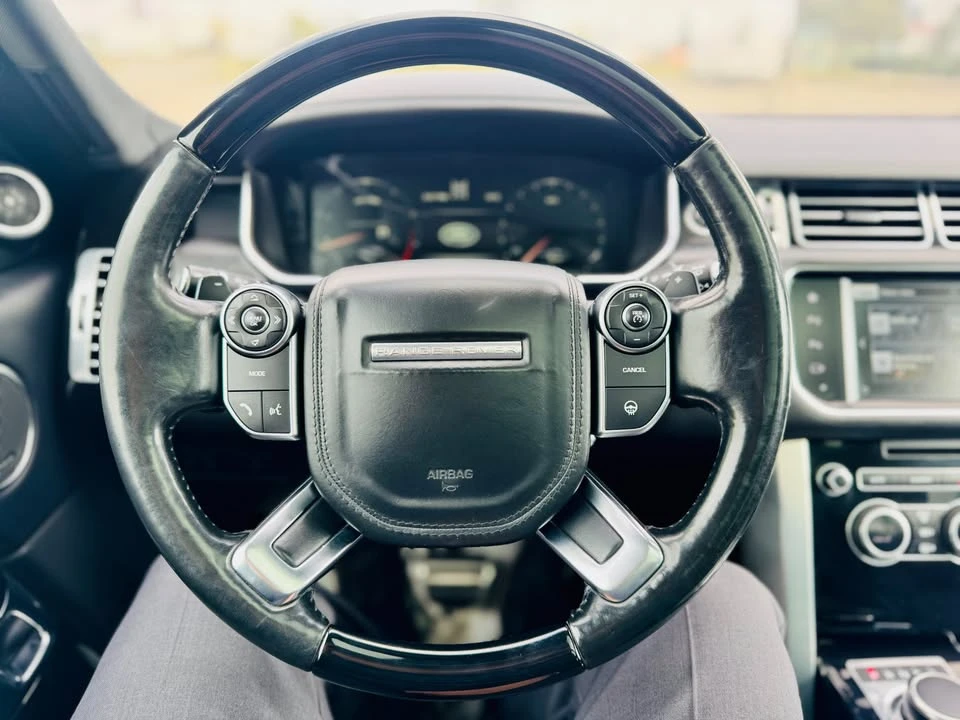 2016 Land Rover Range Rover L405 - Image 12 of 17