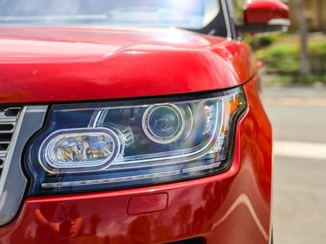 2016 Land Rover Range Rover L405 - Image 12 of 21