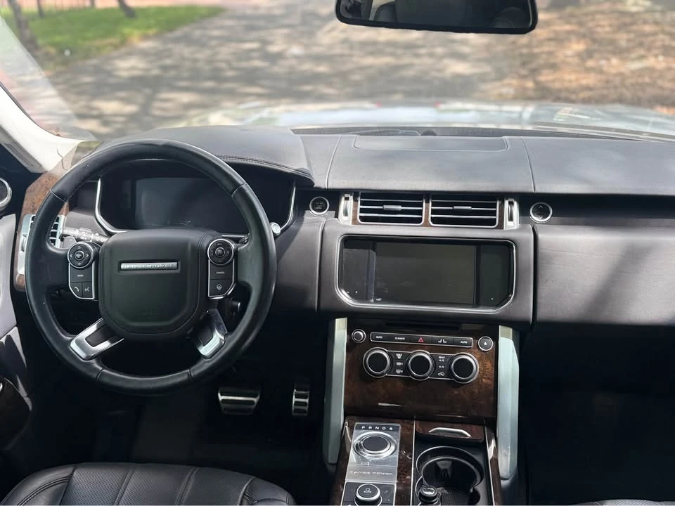 2016 Land Rover Range Rover L405 - Image 9 of 13