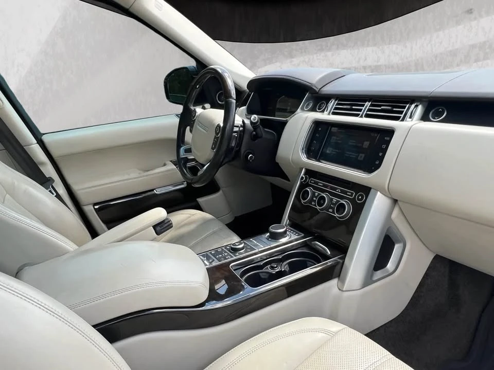 2016 Land Rover Range Rover L405 - Image 5 of 14