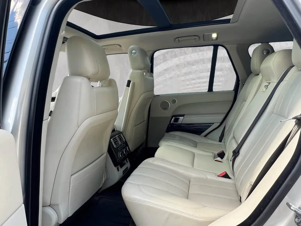 2016 Land Rover Range Rover L405 - Image 9 of 14