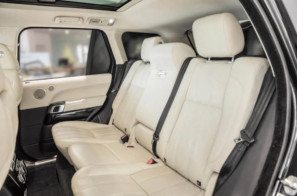 2016 Land Rover Range Rover L405 - Image 12 of 17