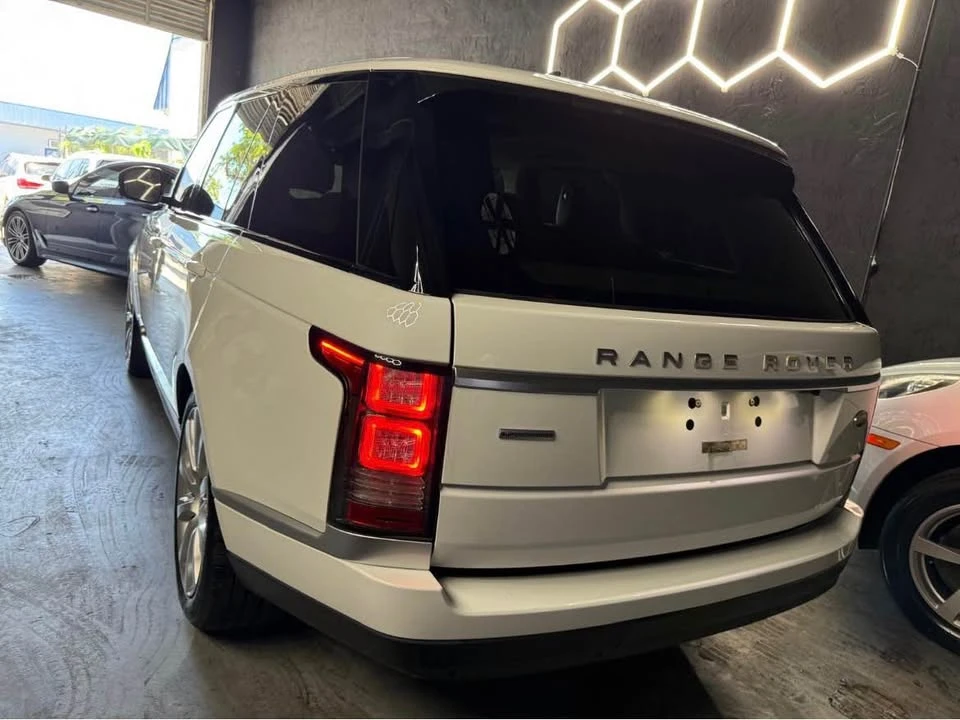 2016 Land Rover Range Rover L405 - Image 4 of 9