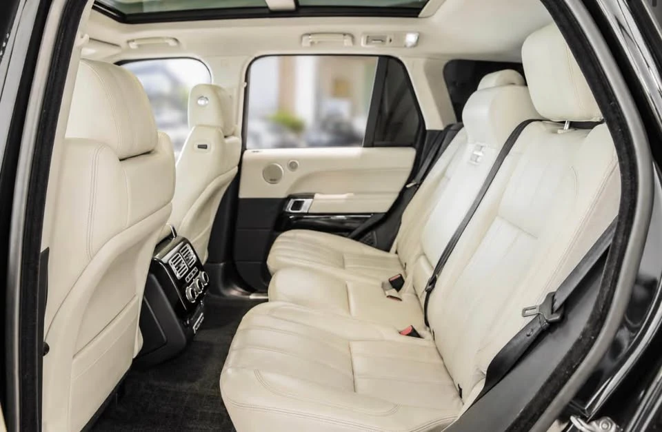 2016 Land Rover Range Rover L405 - Image 11 of 17