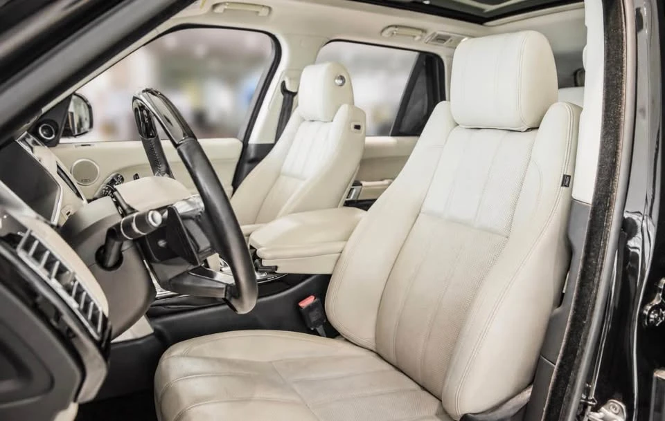2016 Land Rover Range Rover L405 - Image 10 of 17
